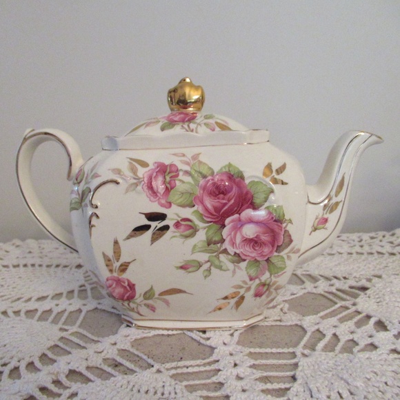 Beautiful Sadler of England Porcelain Teapot - Picture 3 of 10